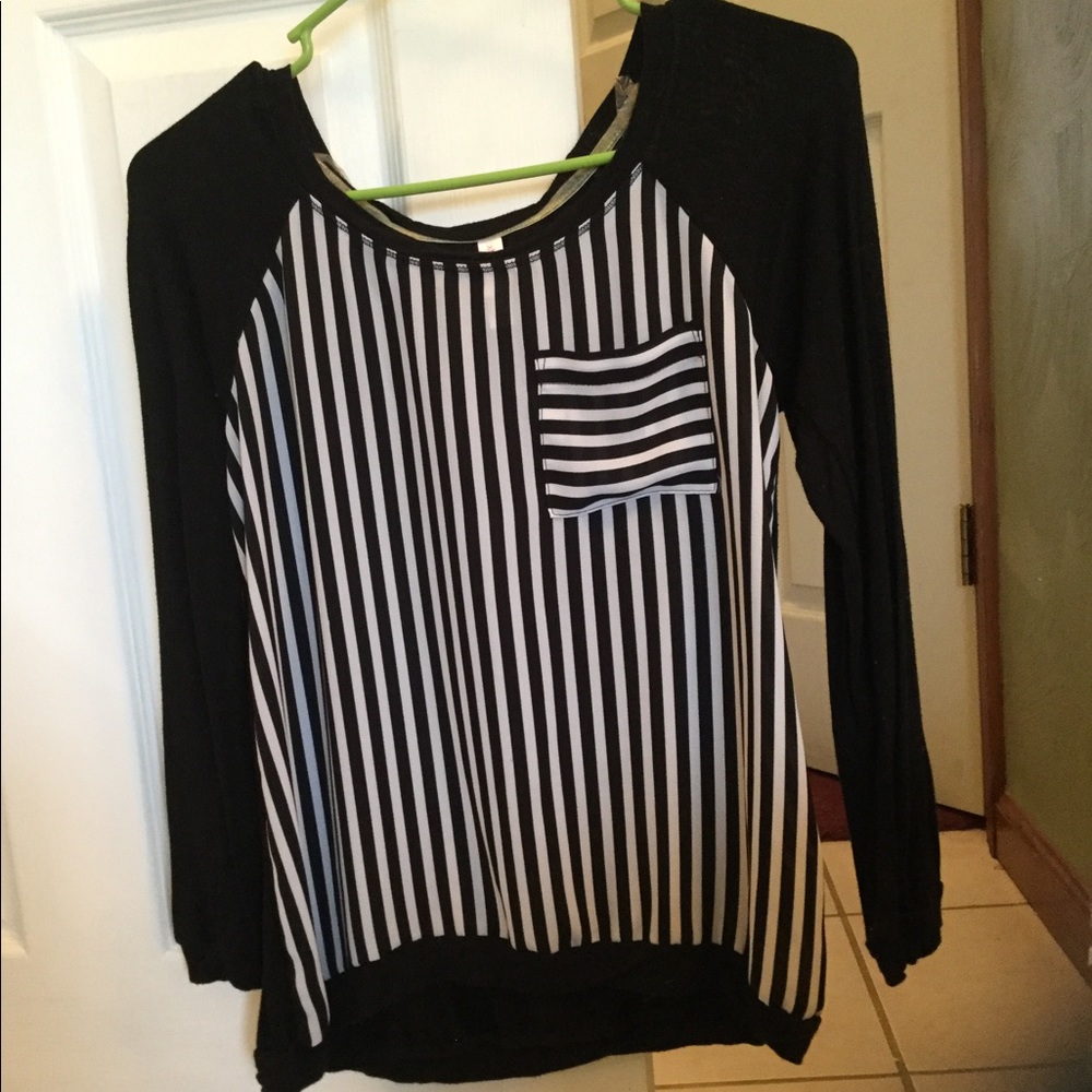 Xhilaration relaxed fit striped top XS